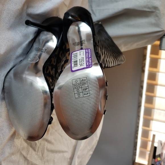 Michael Kors st13j Lattice Weave Boots - Picture 4 of 7